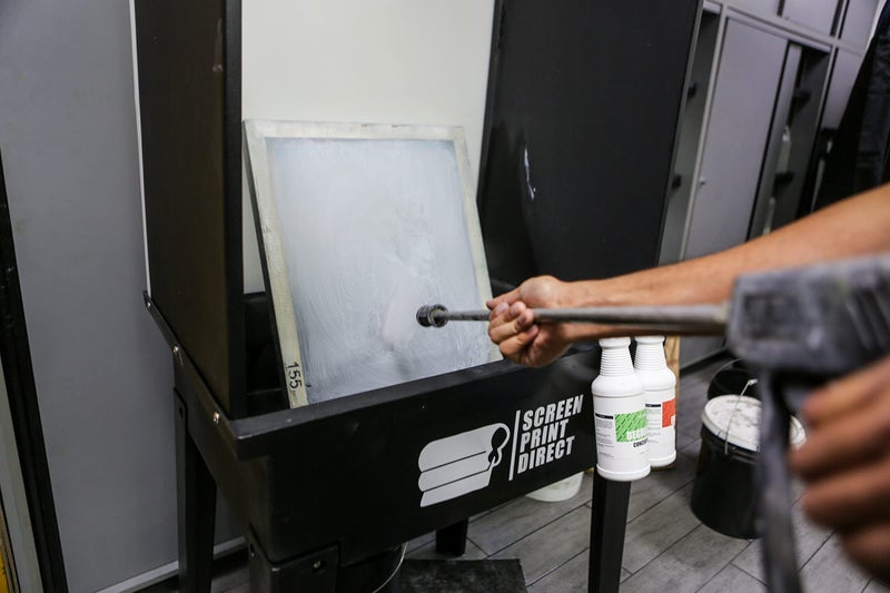 Screen Print Direct وسادة تنظيف طباعة الشاشة Ecotex® (عبوة 4) - استعادة إطارات الشبك، منظف فرك لجميع احتياجات طباعة الشاشة، مستلزمات طباعة الشاشة - فرشاة عرض مقاومة للمواد الكيميائية لشاشات الطباعة - Image 5